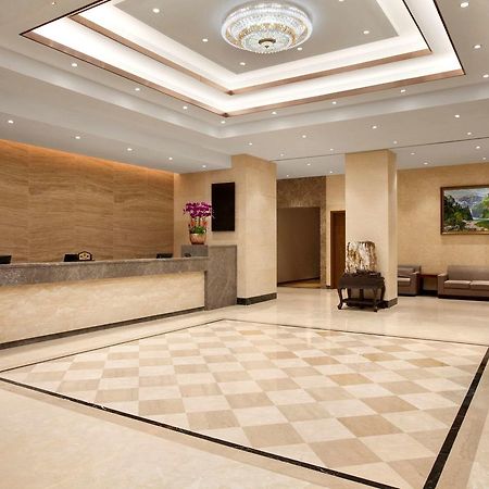 Ramada Shanghai Minhang Buitenkant foto